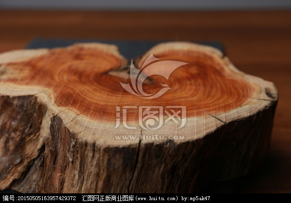 崖柏毛料 自然與藝術的交融之美