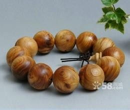 崖柏手串養(yǎng)護(hù)指南 讓千年木香歷久彌新